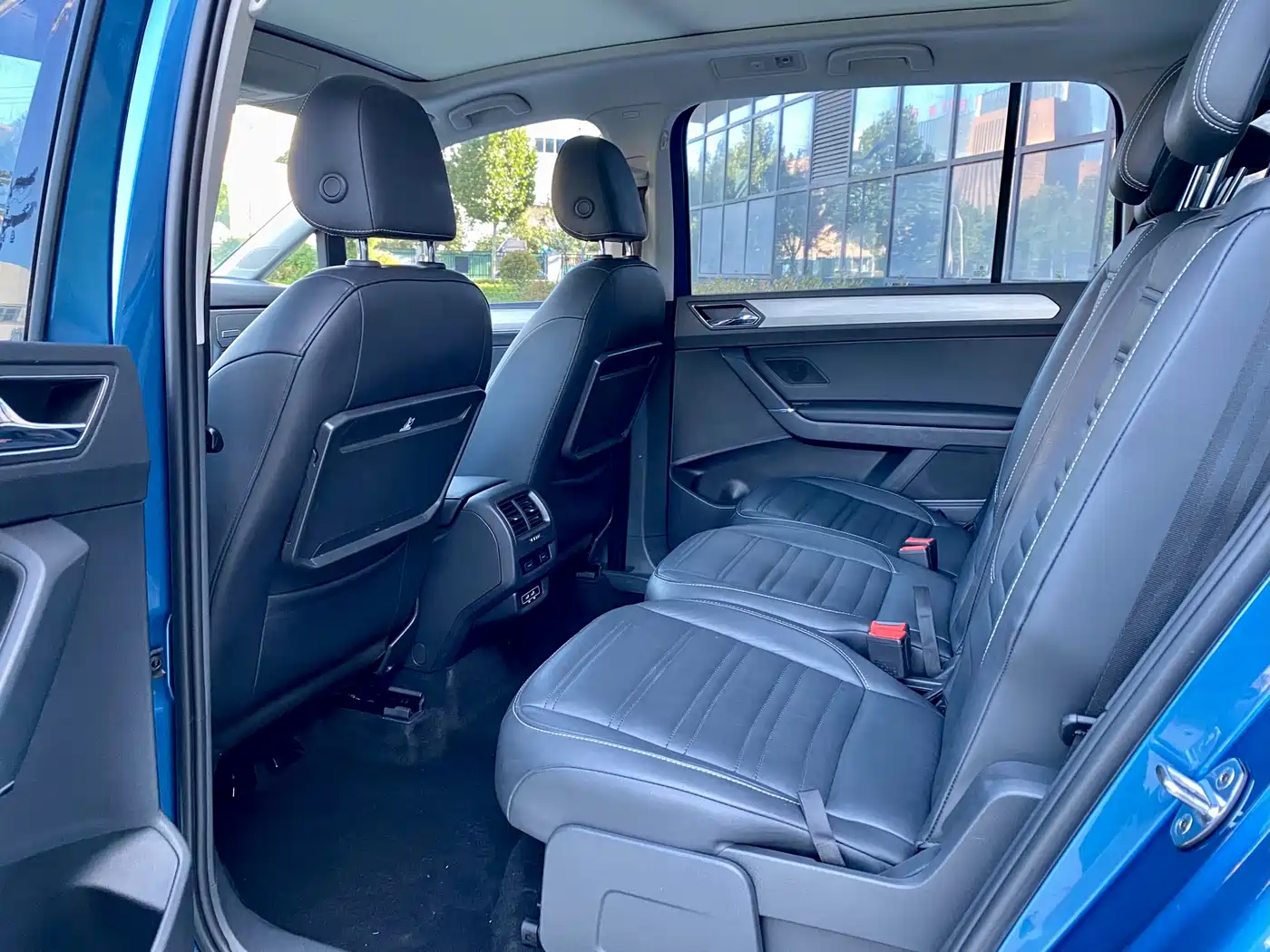 Volkswagen Touran 2018 Touran L 330TSI DSG Luxury фото 6