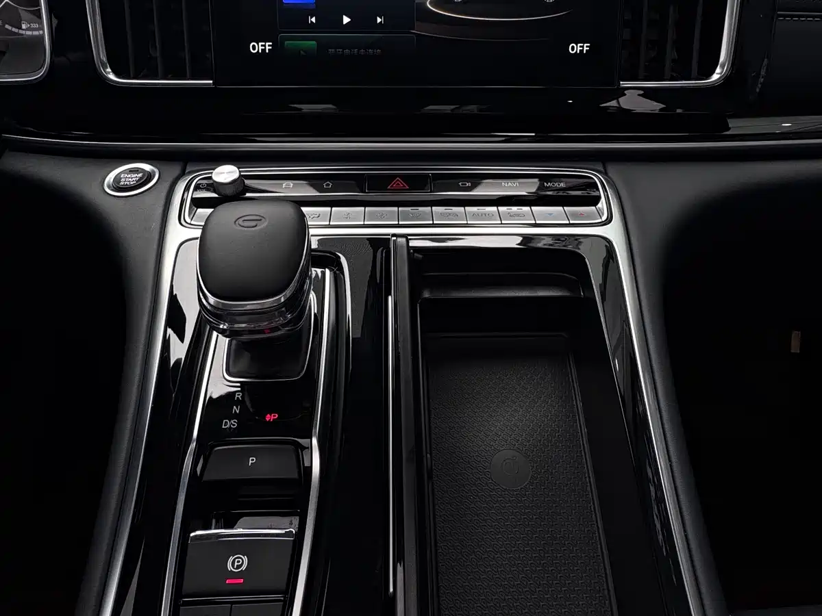 GAC Trumpchi Trumpchi M8 2021 Leading Show Series 390T Ultimate Edition фото 15