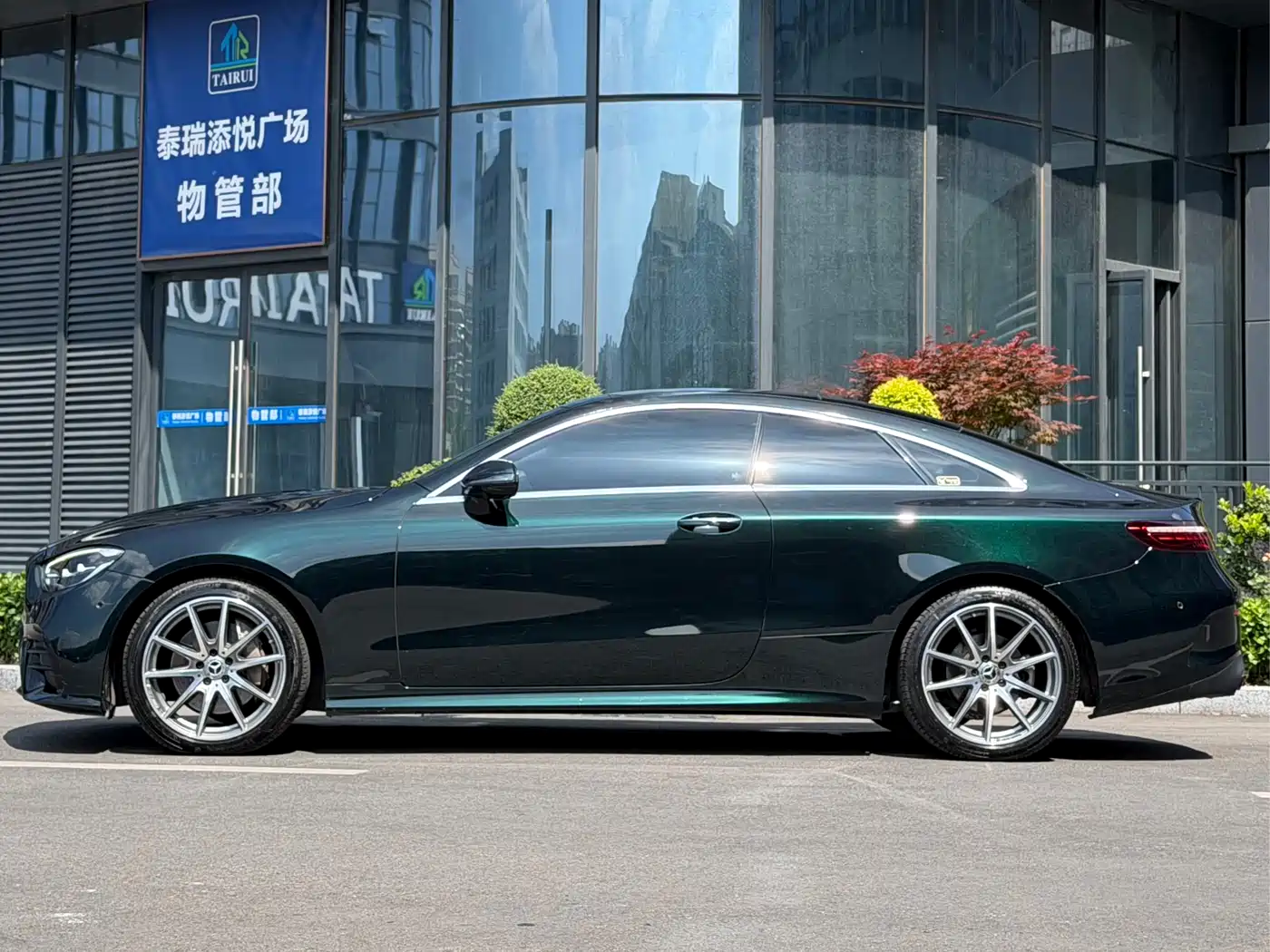 Mercedes-Benz E-Class (Import) 2021 Facelift E 260 Coupe фото 5