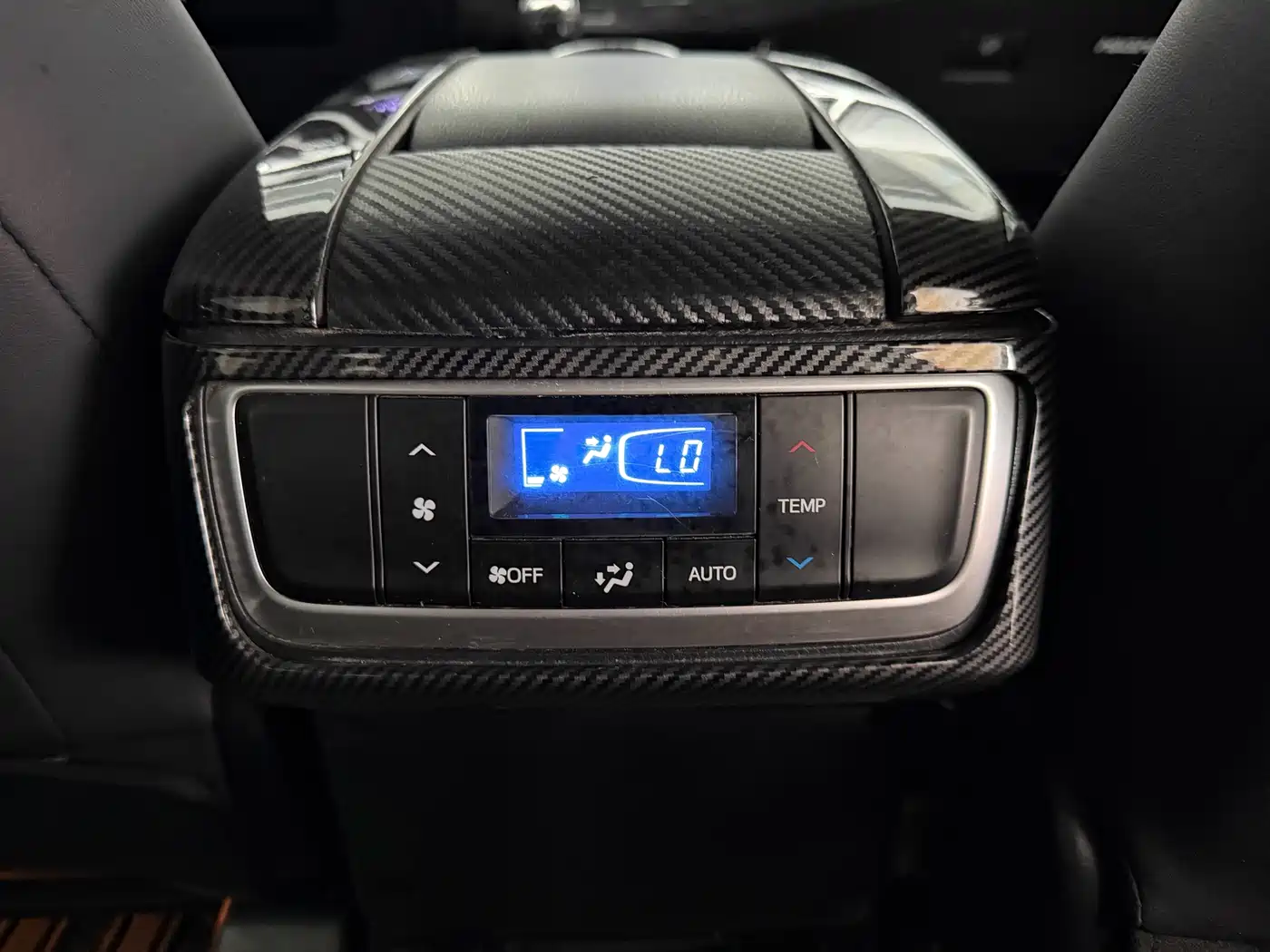 Toyota Highlander 2018 2.0T 4WD Premium 7-seater China VI фото 23