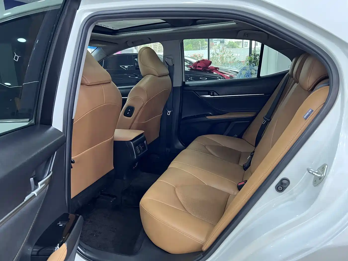 Toyota Camry 2021 2.5G Luxury Edition фото 9