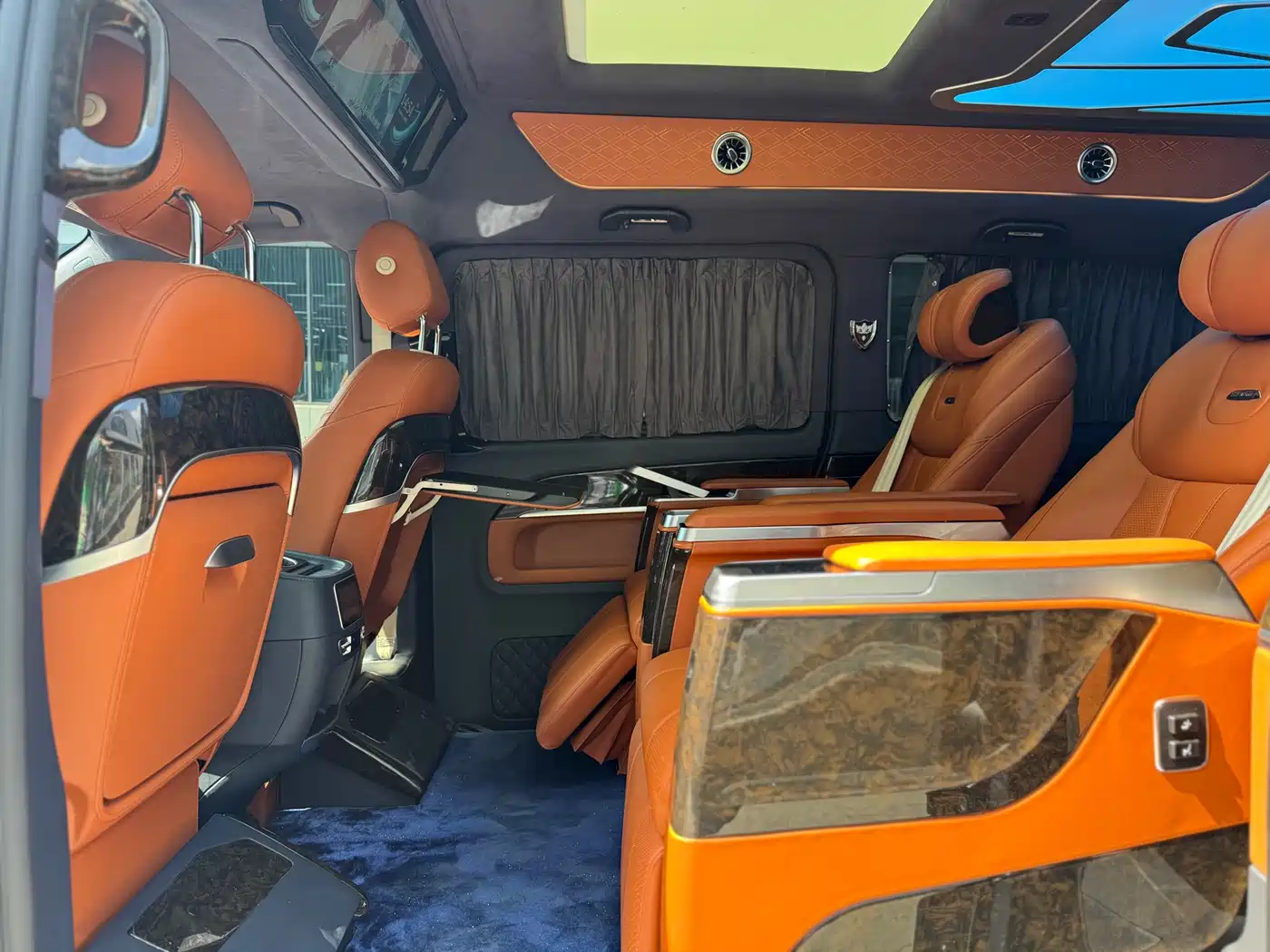 Mercedes-Benz V-Class 2022 V 260 L Long Wheelbase Luxury Edition фото 11