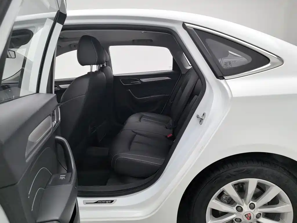 Roewe i6 New Energy 2018 2017 45T Hybrid Connected Smart Enjoyment Edition