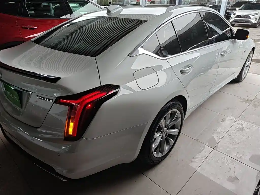 Cadillac CT5 2024 28T Luxury Model Pro фото 7