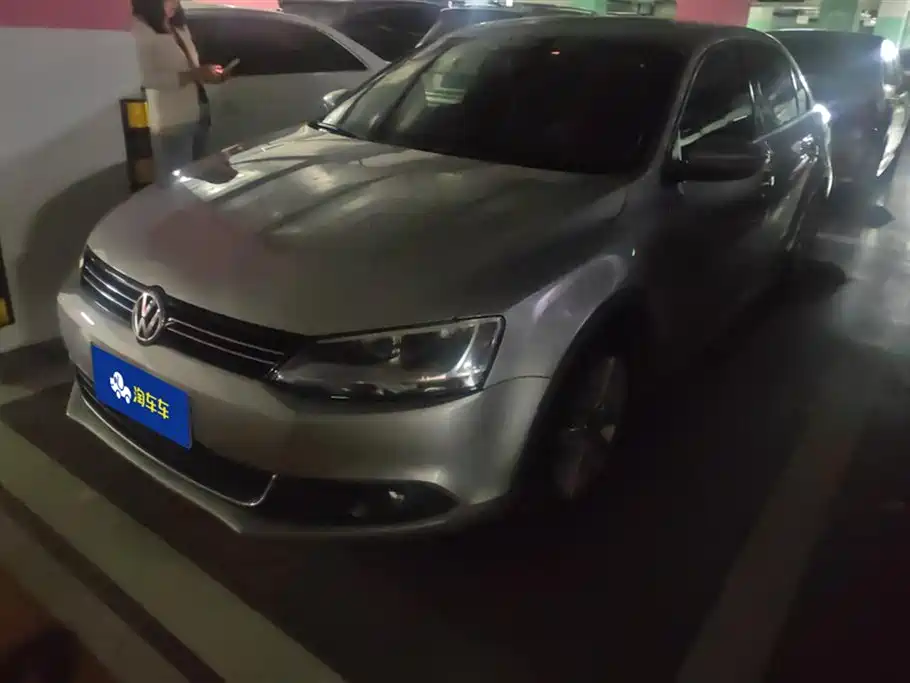 Volkswagen Sagitar 2014 1.6L Automatic Comfort