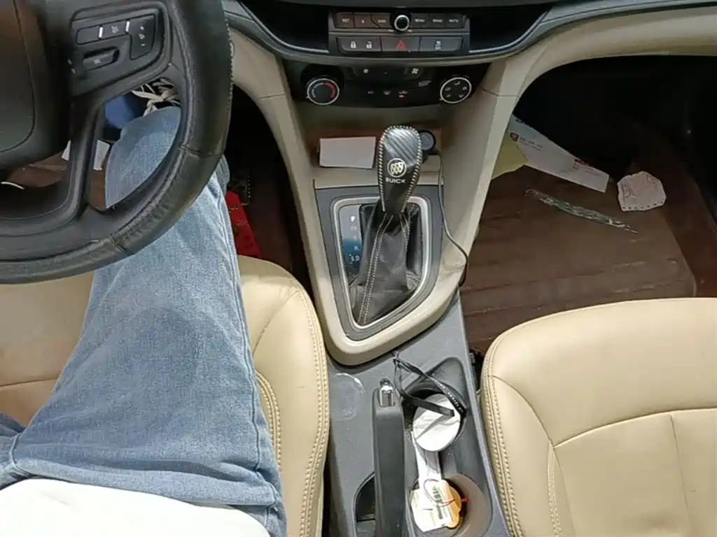 Buick Excelle 2015 18T Dual-Clutch Elite фото 14