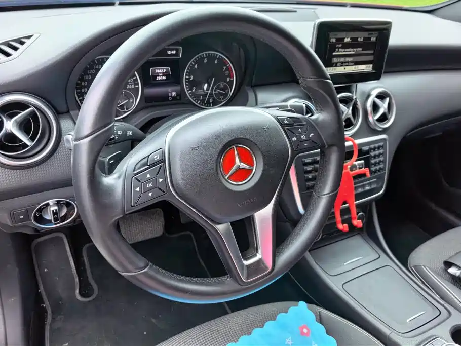 Mercedes-Benz A-Class (Import) 2013 A 180 Fashion фото 15