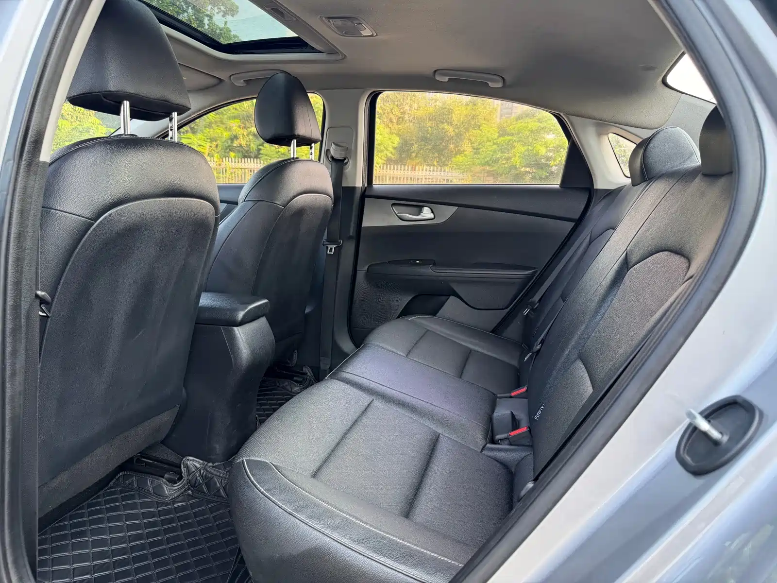 Фото 5 - Kia K3