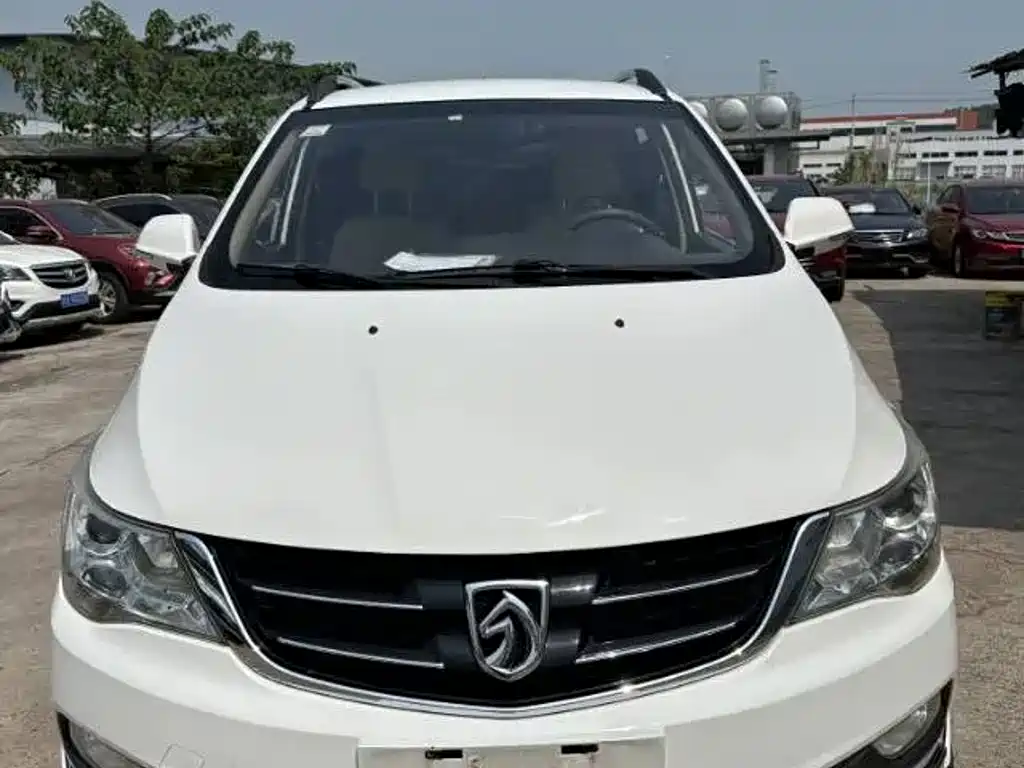 Baojun 730 2015 2016 1.5L Manual Comfort 7-seater China V