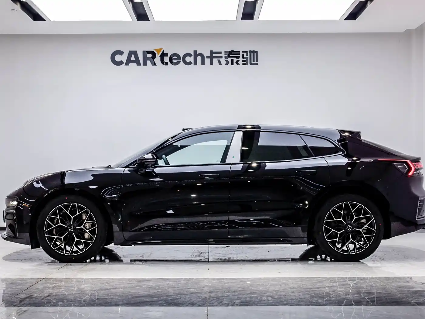 ZEEKR EXTREME KRYPTON 001