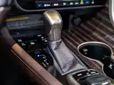 Фото 15 - Lexus RX