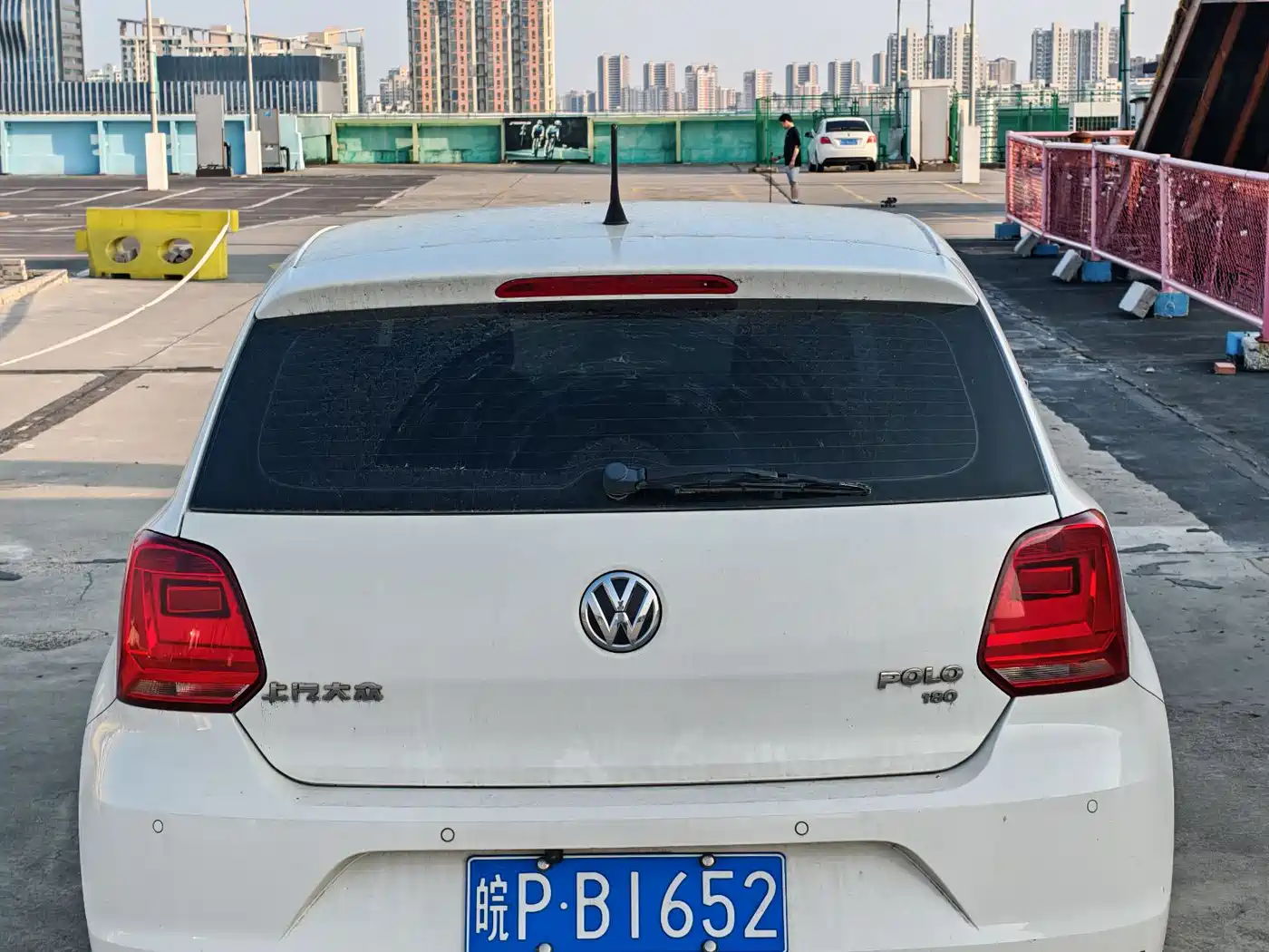 Volkswagen Polo 2016 1.6L Automatic Comfort фото 5