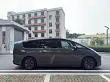 Фото 4 - Li Auto MEGA