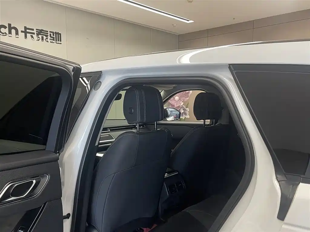 Land Rover Range Rover Velar 2019 250PS фото 21