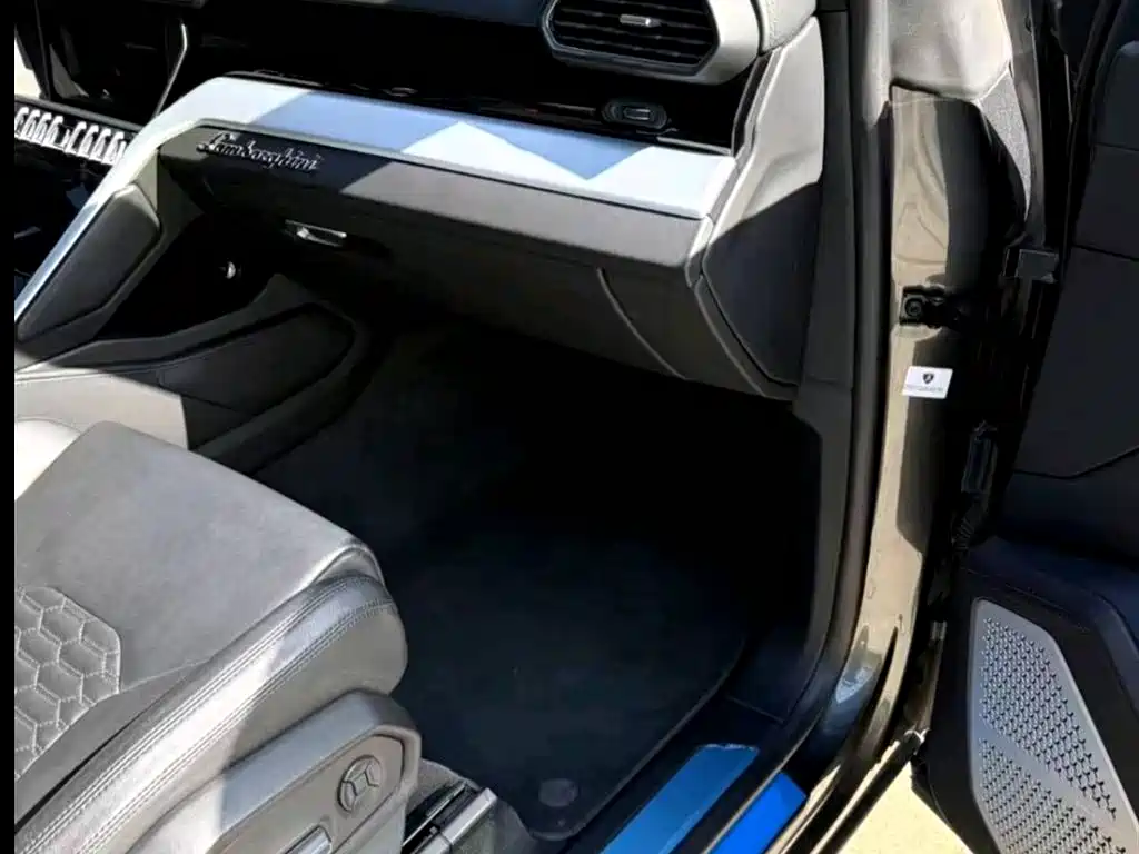 Lamborghini Urus 2018 4.0T V8 фото 9