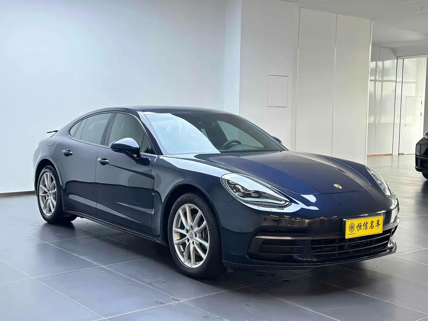 Porsche Panamera 2017 Panamera 3.0T фото 3