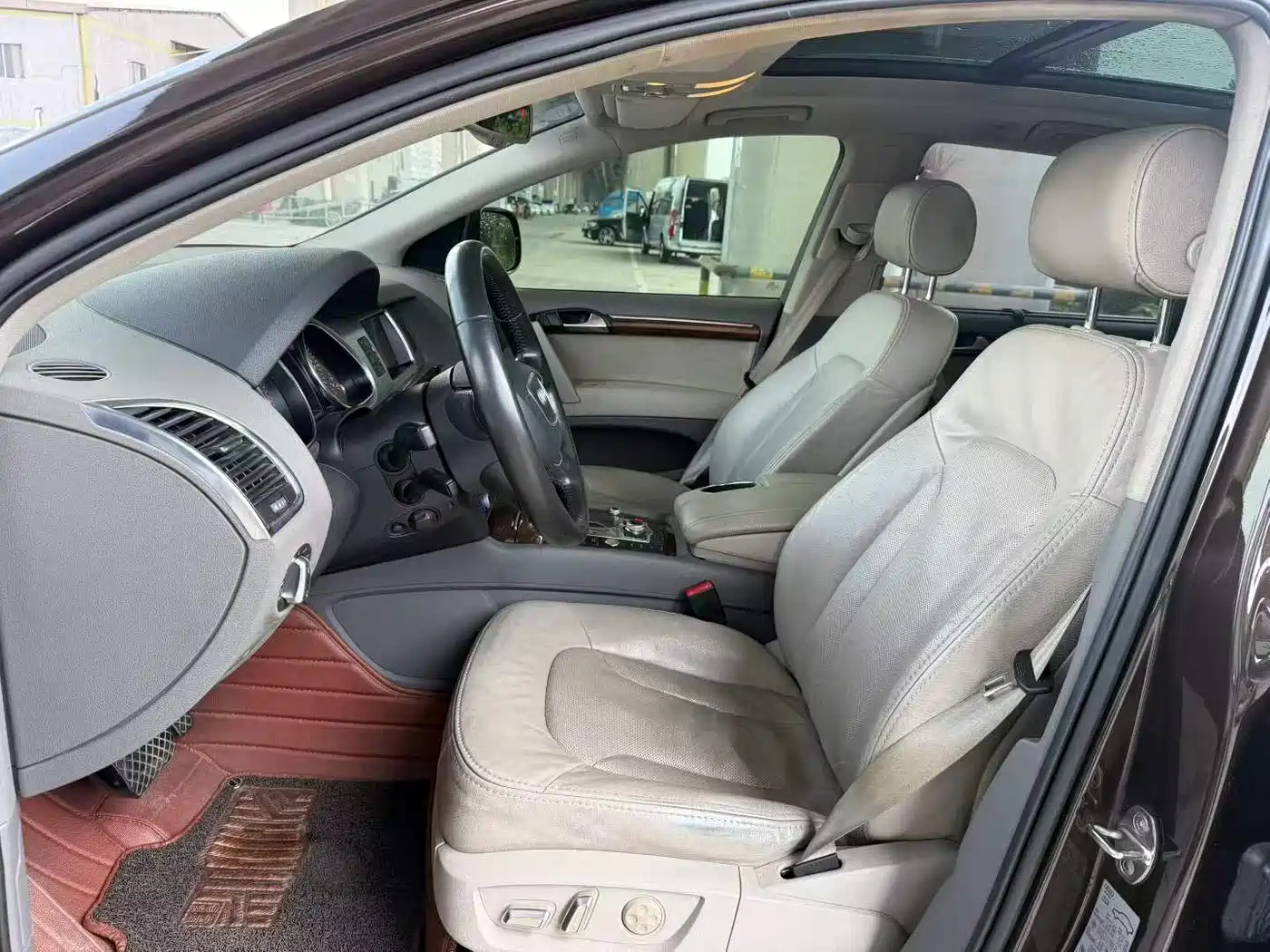 Audi Q7 2012 3.0 TFSI Progressive (200kW) фото 6