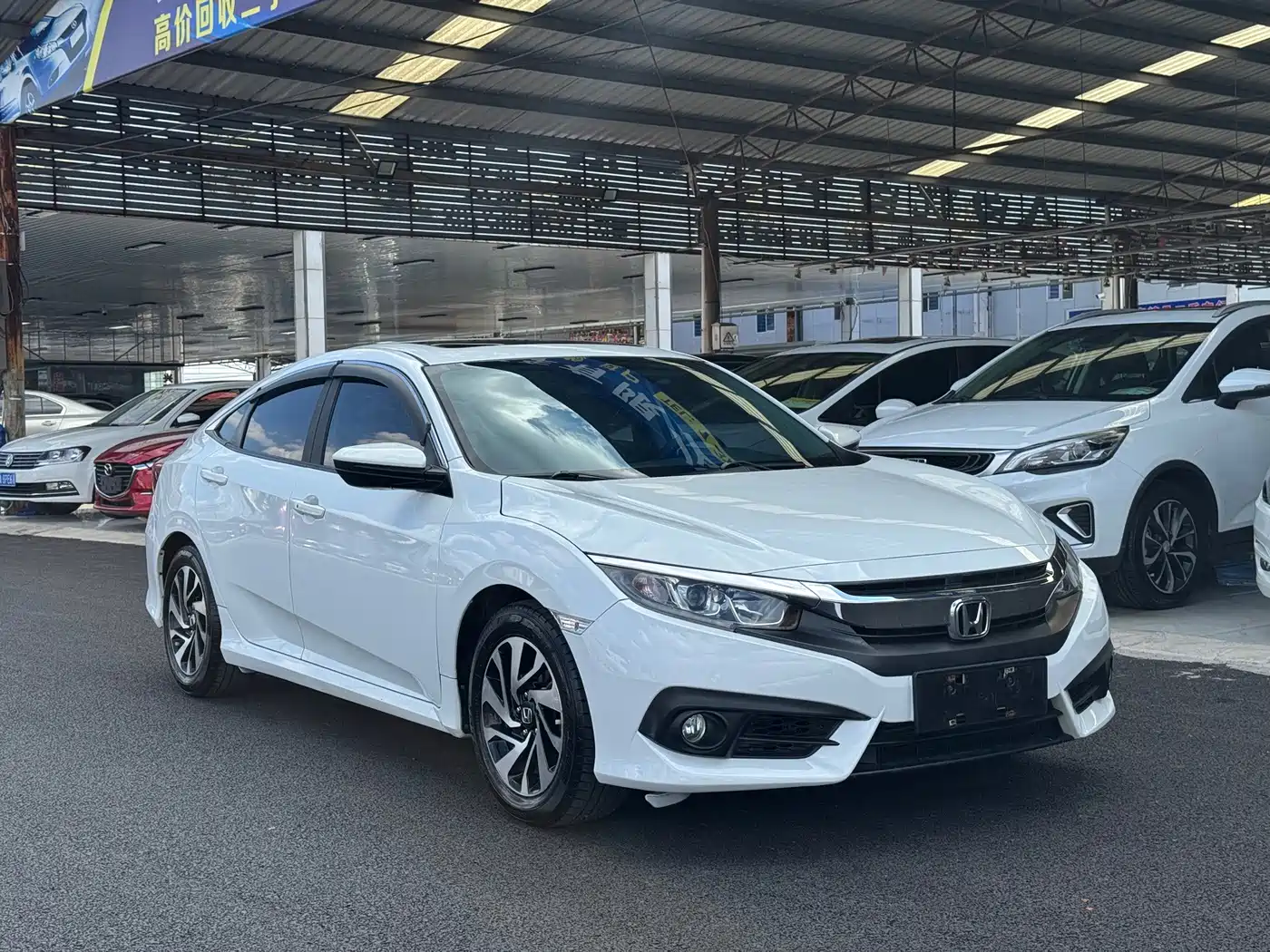 Фото 3 - Honda Civic
