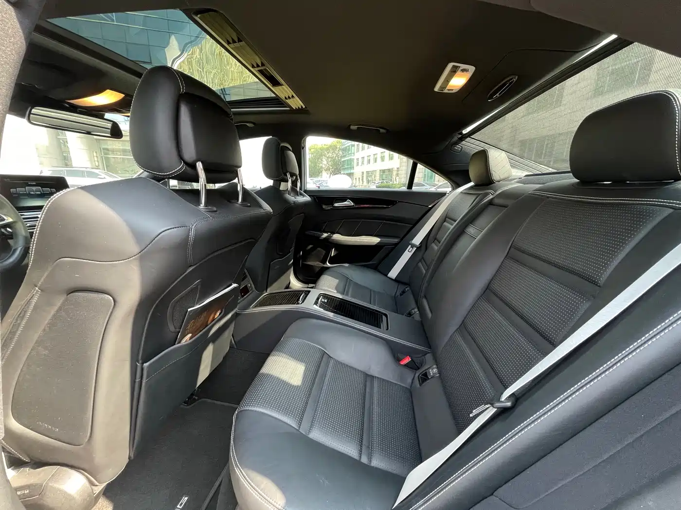 Mercedes-Benz CLS AMG 2015 AMG CLS 63 S 4MATIC фото 14