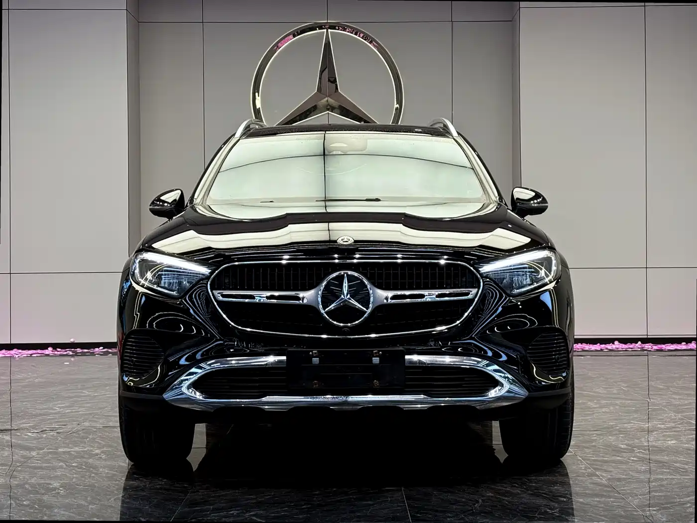 MERCEDES-BENZ GLC