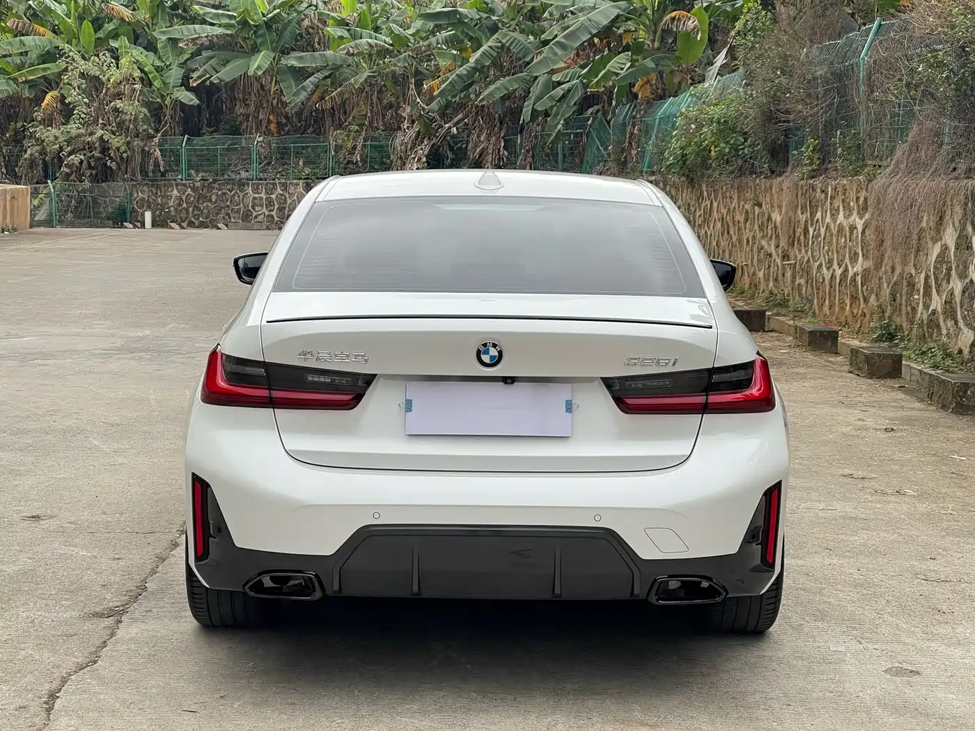 BMW 3 Series 2024 325i M Sport Shadowline Package фото 7