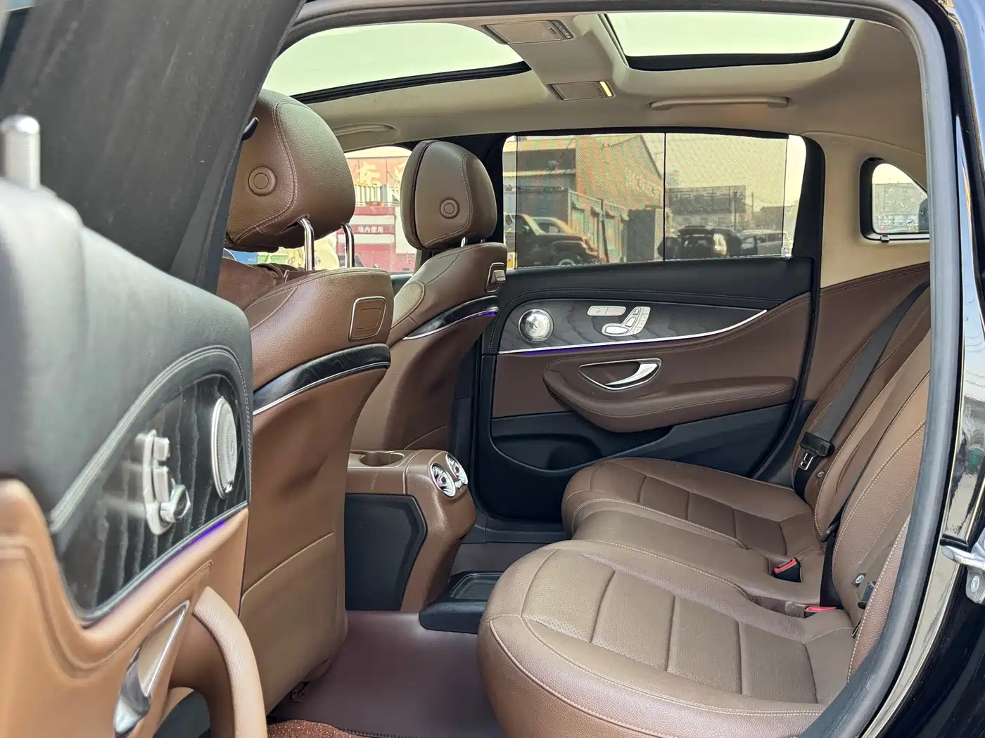 Mercedes-Benz E-Class 2018 Facelift E 300 L Luxury фото 12