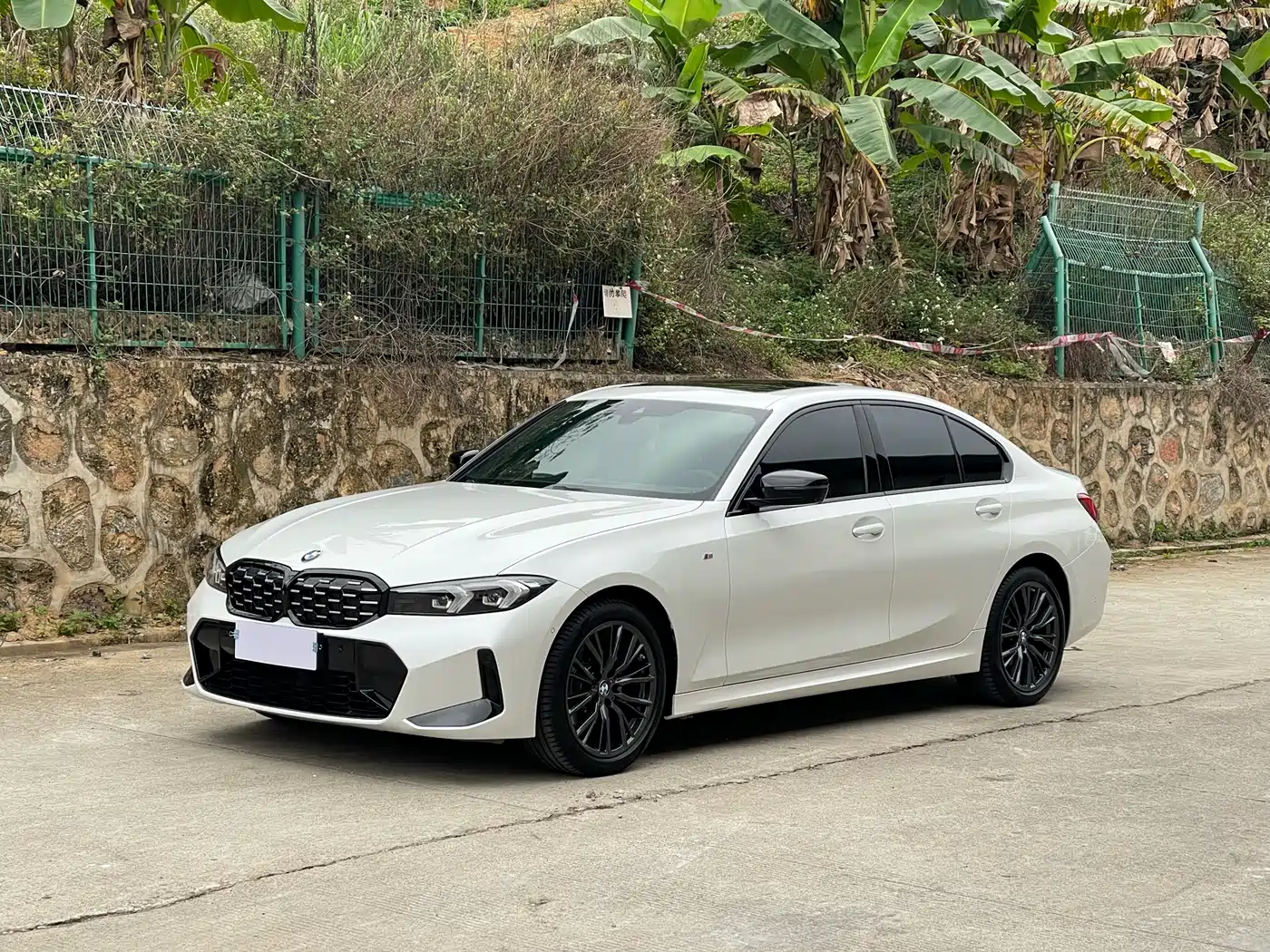 BMW 3 Series 2024 325i M Sport Shadowline Package