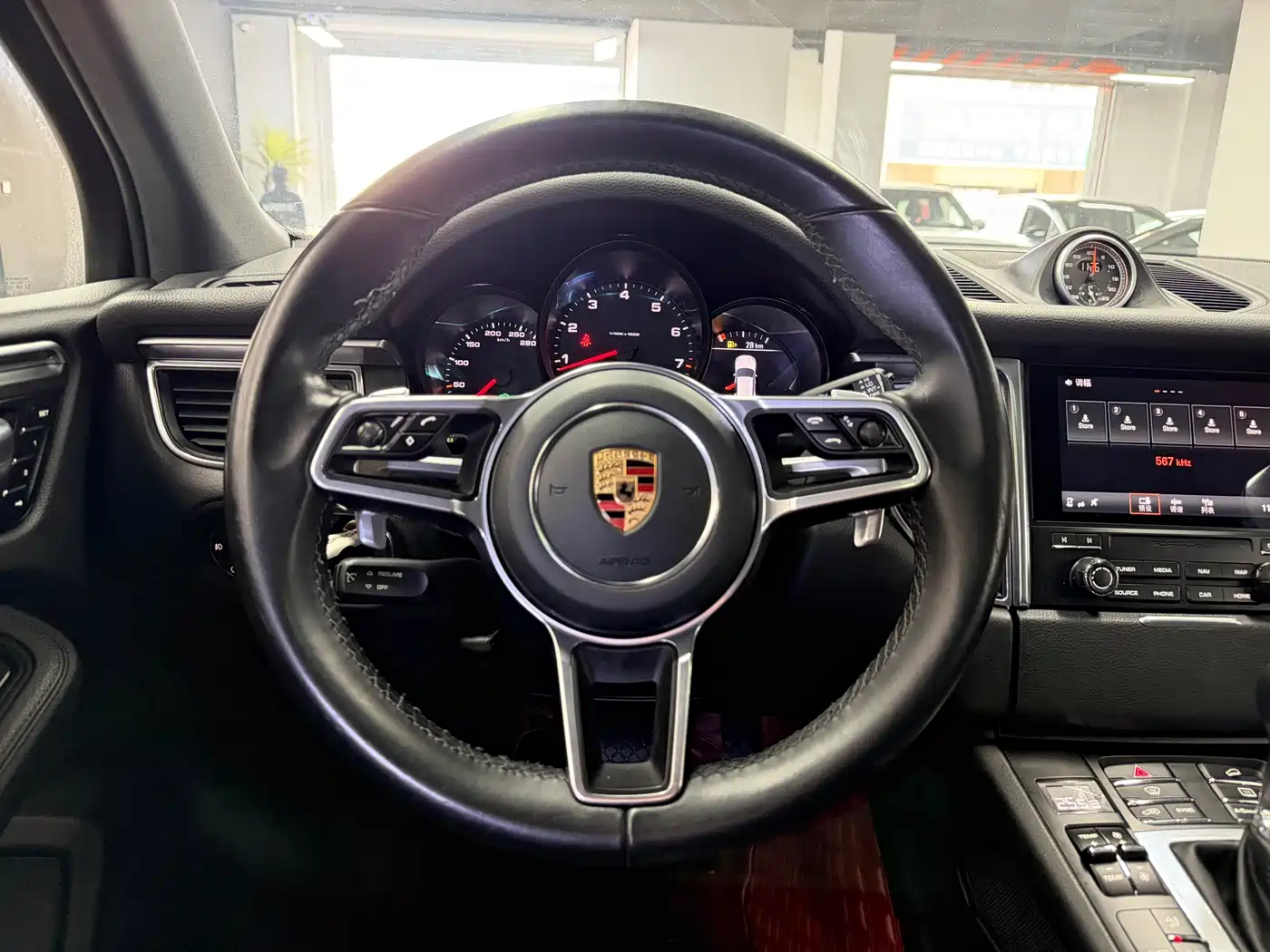 Porsche Macan 2017 Macan 2.0T фото 9