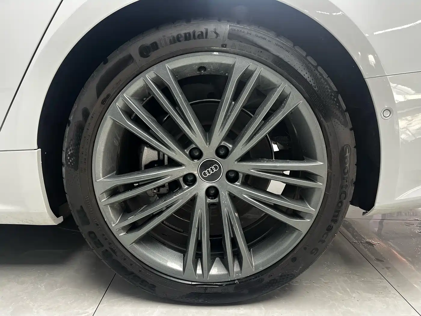 Audi A7 2023 Model 45 TFSI Premium Selection Edition фото 7