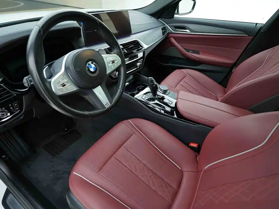 Photo 10 - BMW 5 Series