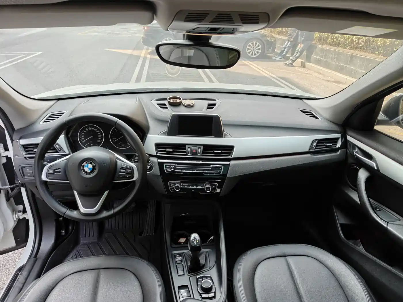 BMW X1 2018 sDrive18Li Fashion Model фото 6