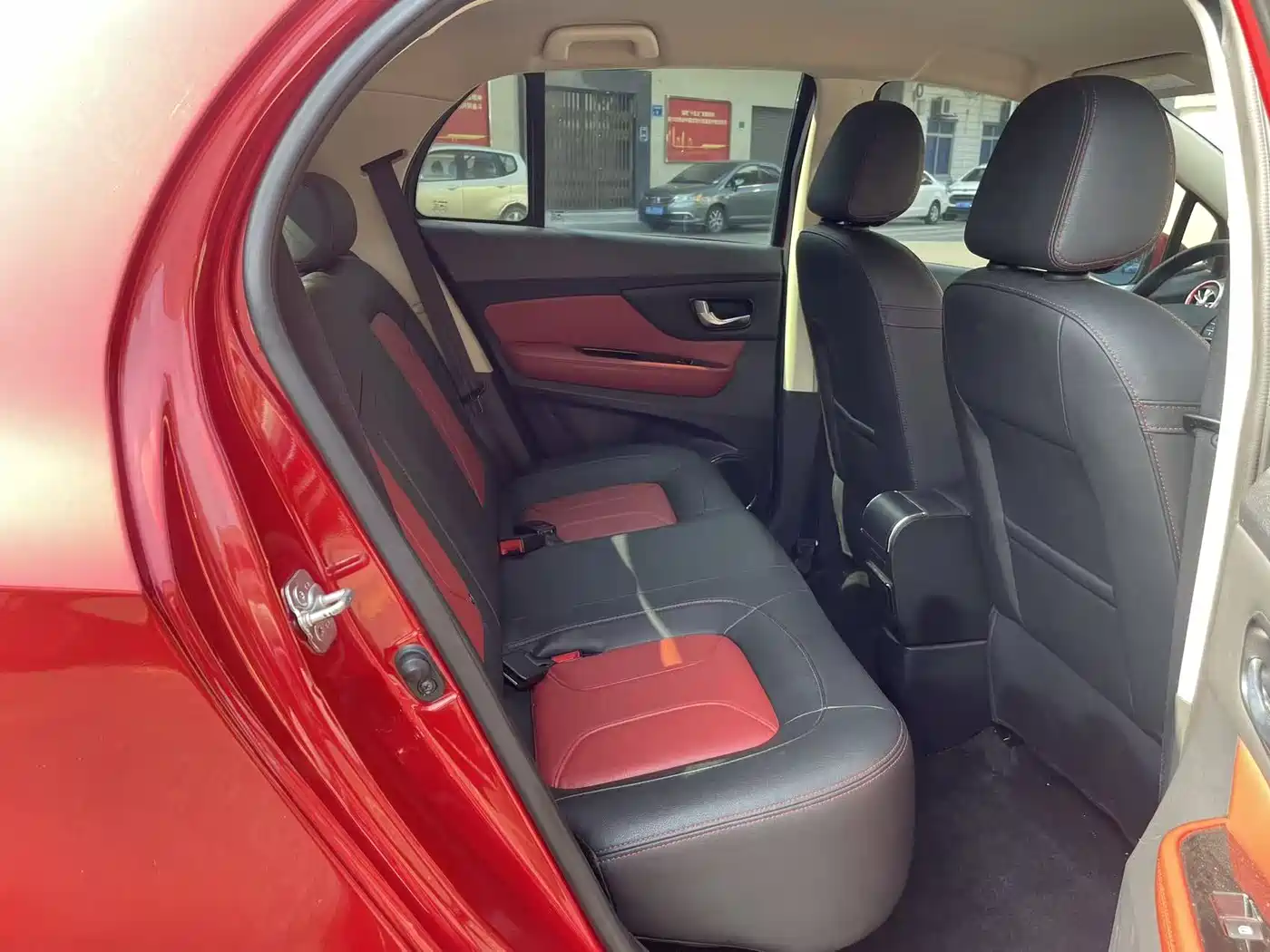 Haval H1 2016 Blue Label 1.5L AMT Luxury фото 10