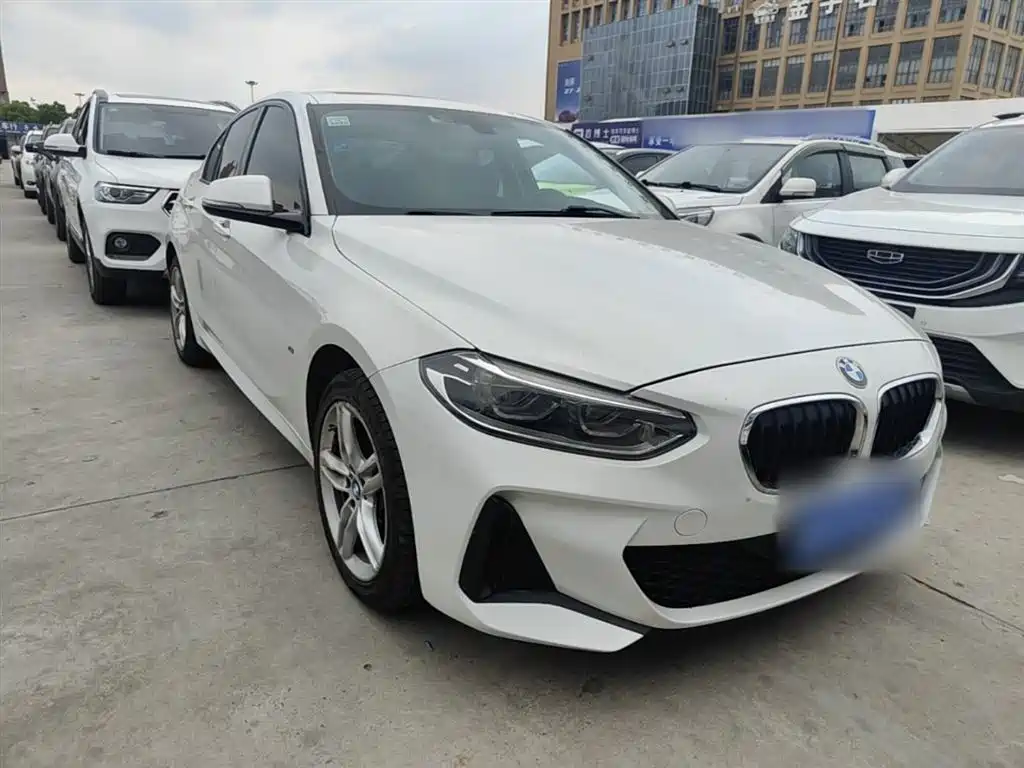 BMW 1 Series 2020 Model 120i M Sport Package фото 4