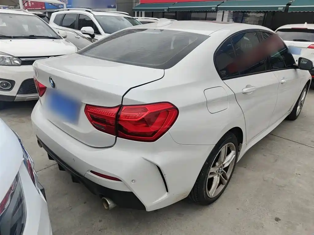 BMW 1 Series 2020 Model 120i M Sport Package фото 7