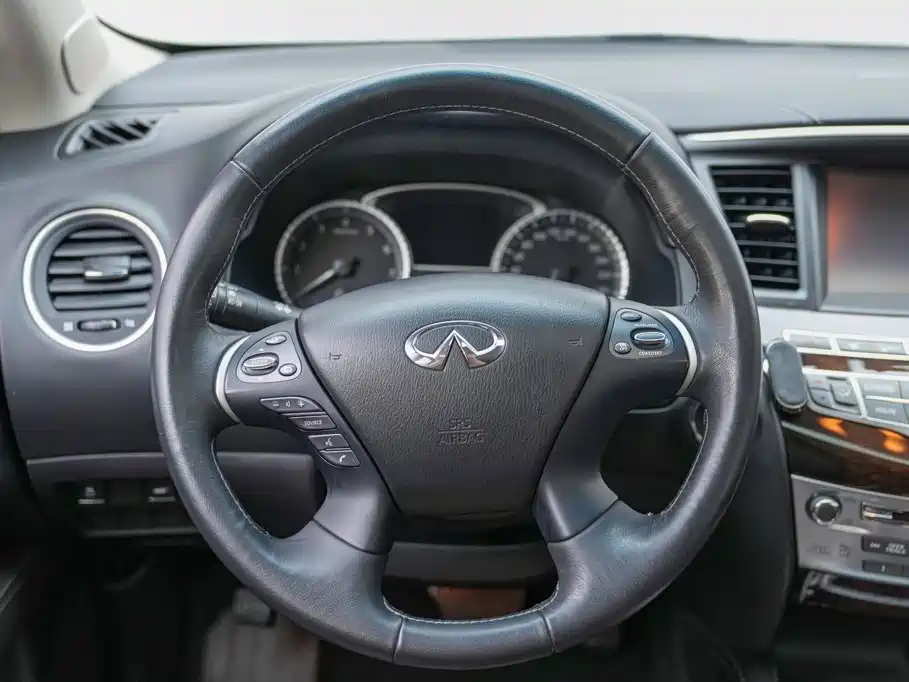 Photo 11 - Infiniti QX60 (Import)