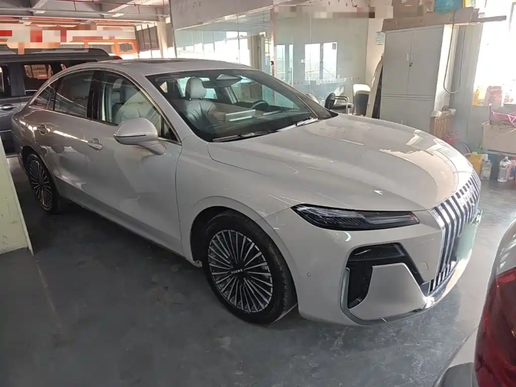 Roewe M7 DMH 2025 2025 1.5T 115km Mid-range
