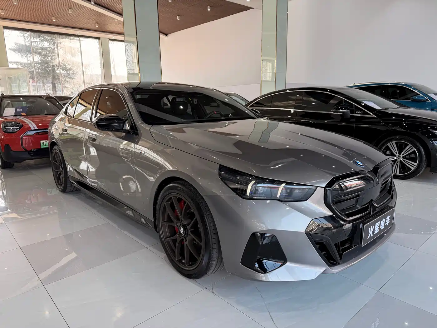 BMW i5 M60 2024 xDrive M60 фото 3