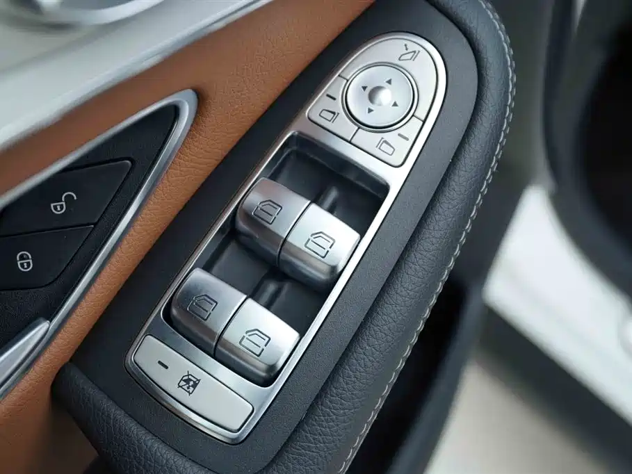 MERCEDES-BENZ GLC COUPE