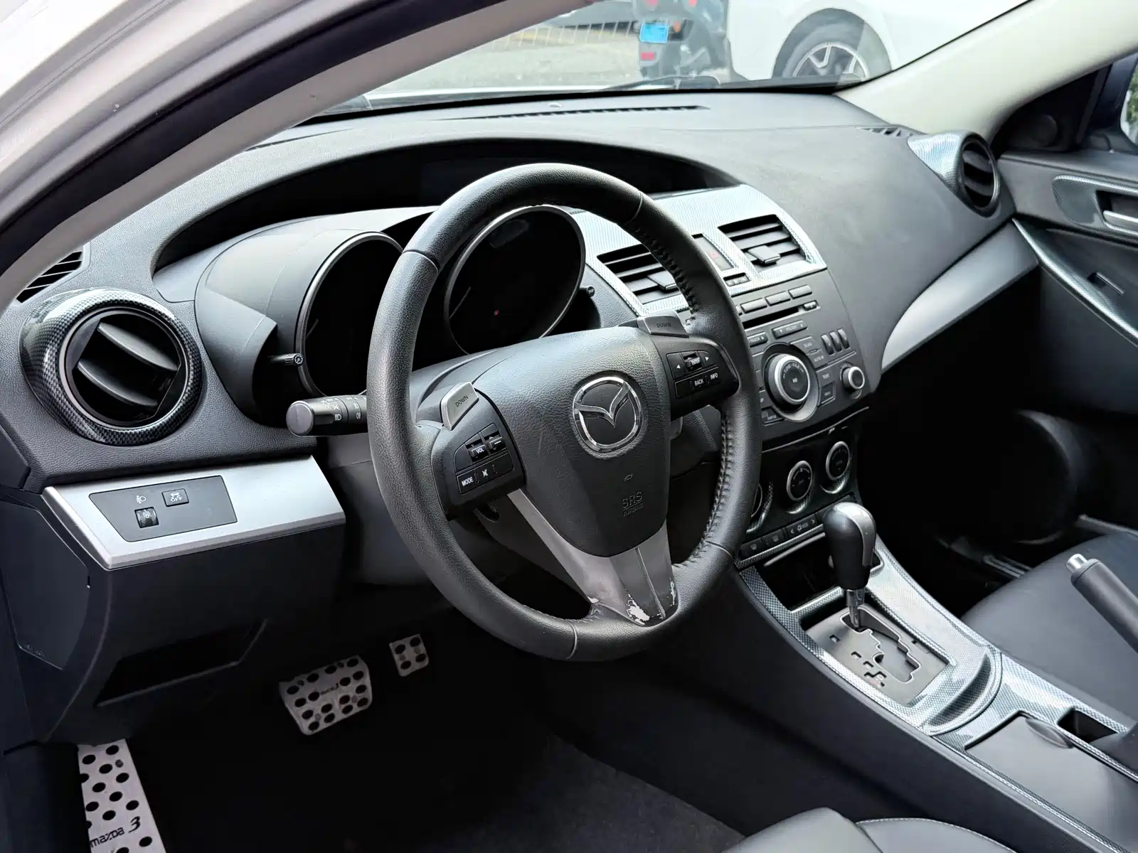 Photo 10 - Mazda Mazda3 Axela