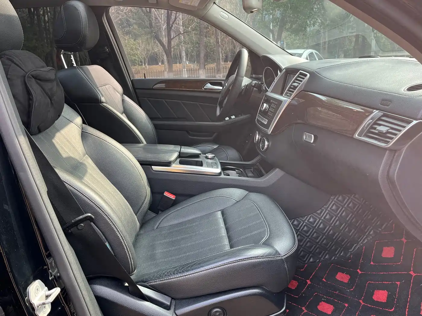 Mercedes-Benz GL-Class 2015 GL 400 4MATIC Luxury фото 11