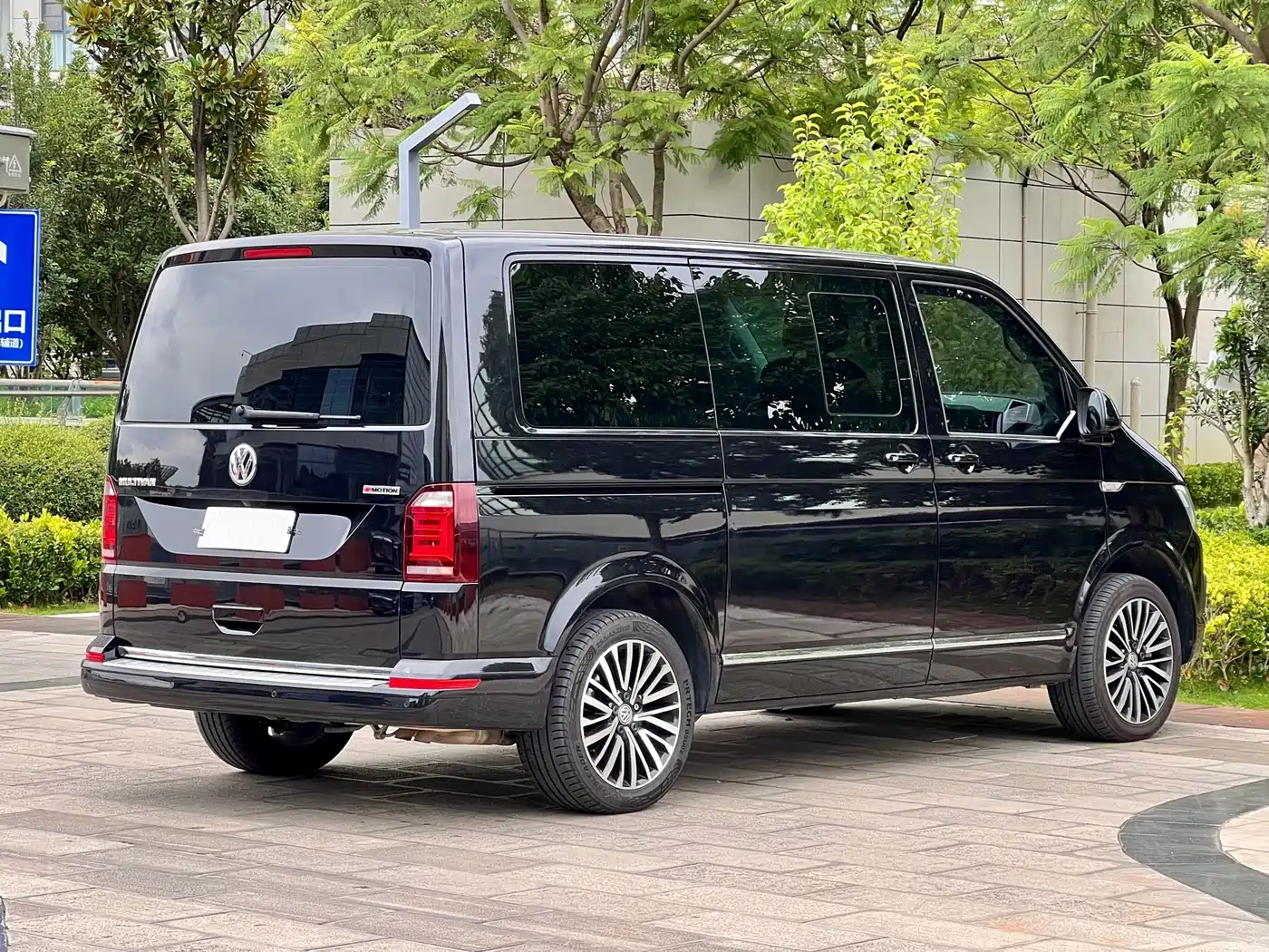 Volkswagen Multivan 2020 2019 2.0TSI 4WD Premium 7-seater
