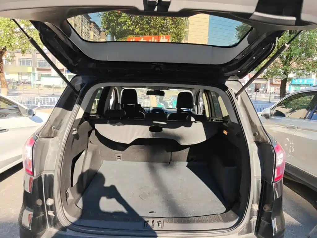 Ford Kuga 2020 2019 EcoBoost 180 2WD Platinum Wing Edition China VI