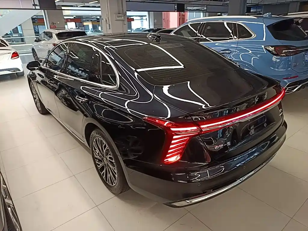 2026 Hongqi H5