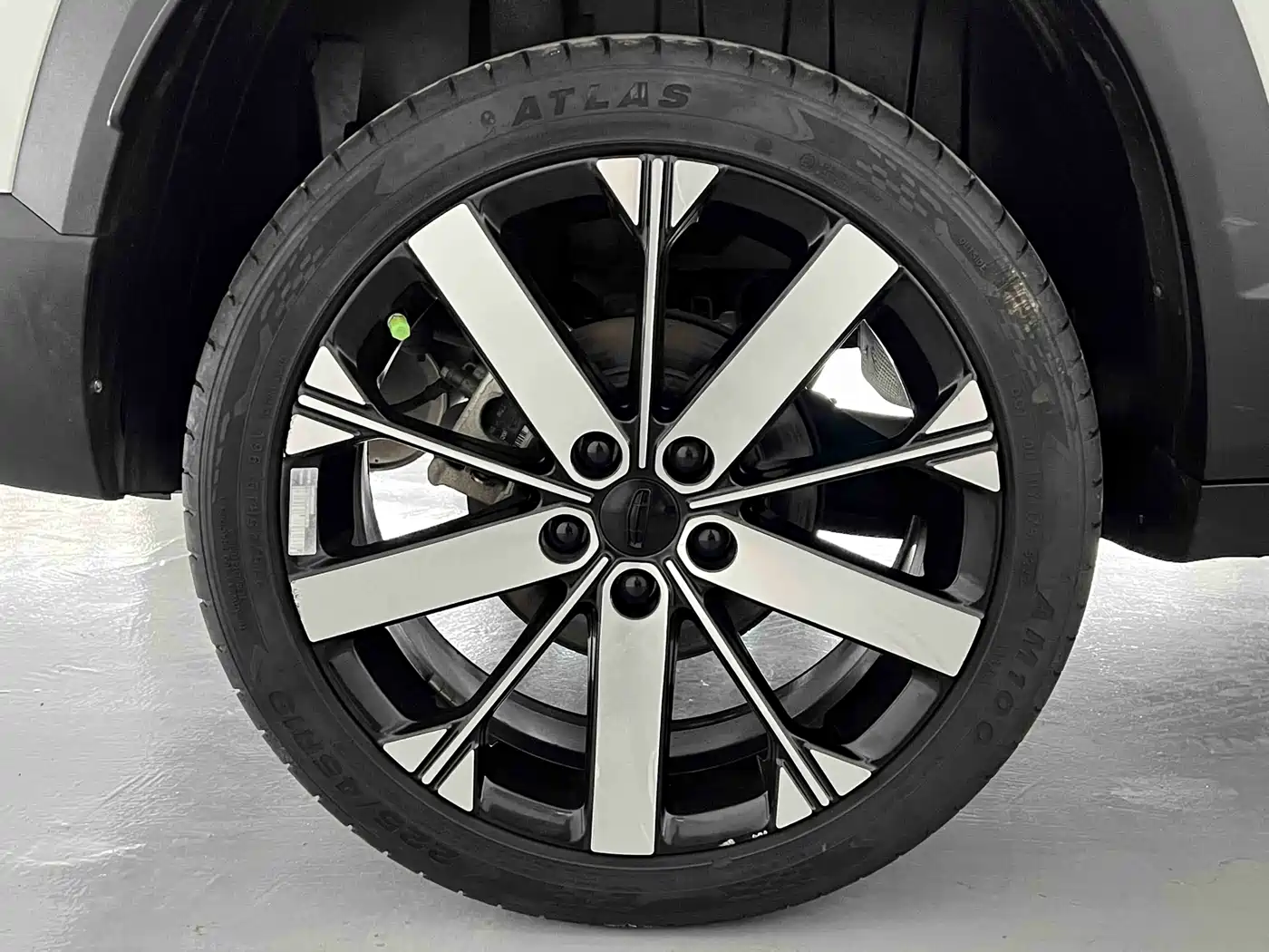 GEELY AUTOMOBILE GEELY ICON