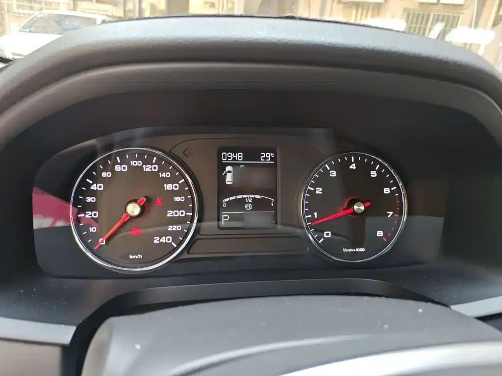 Roewe i6 2018 2018 20T Automatic Flagship Edition