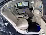 Фото 16 - Mercedes-Benz S-Class
