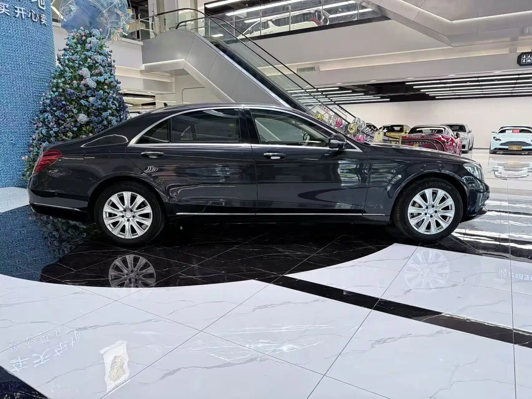 Фото 7 - Mercedes-Benz S-Class