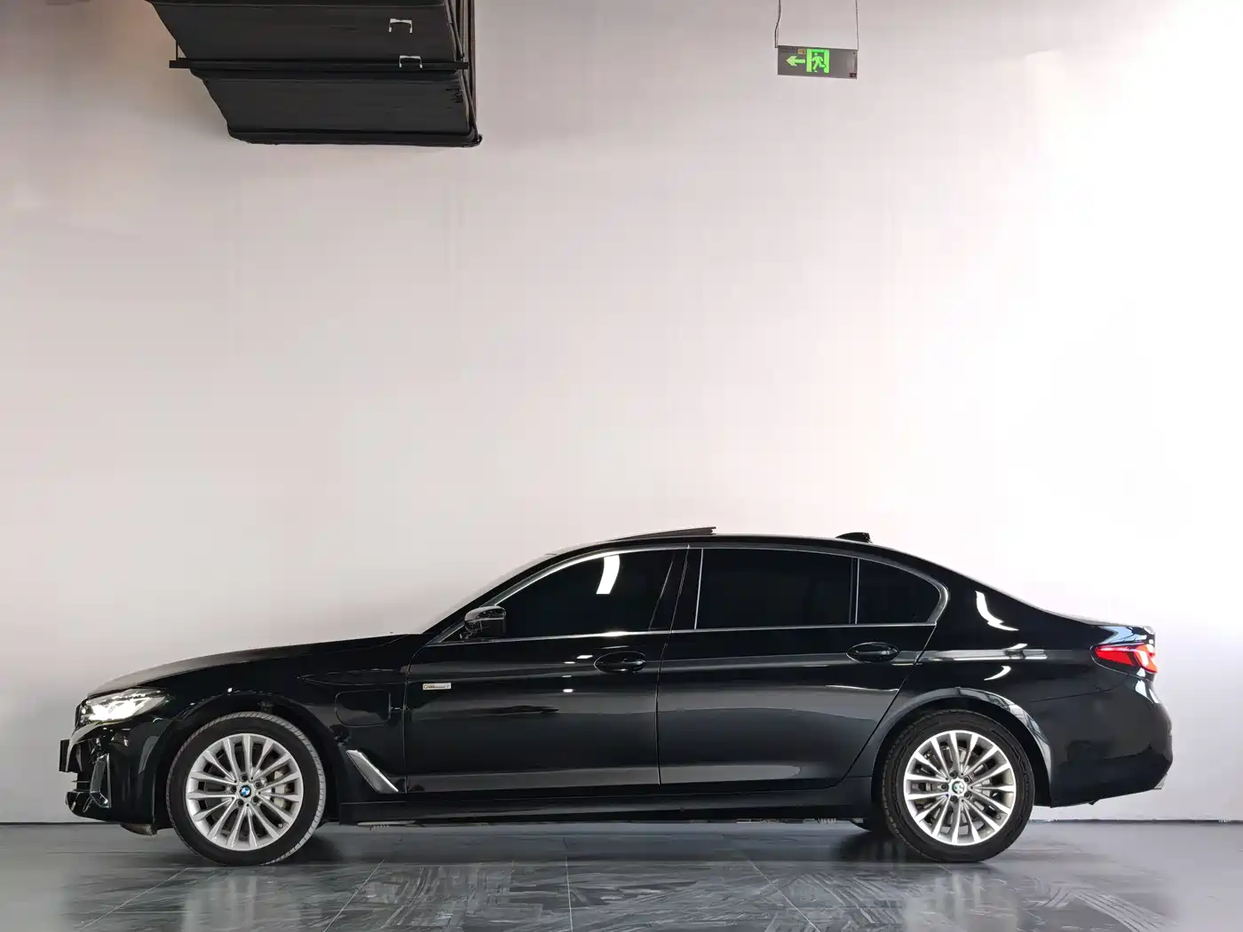 BMW 5 SERIES NEW ENERGY