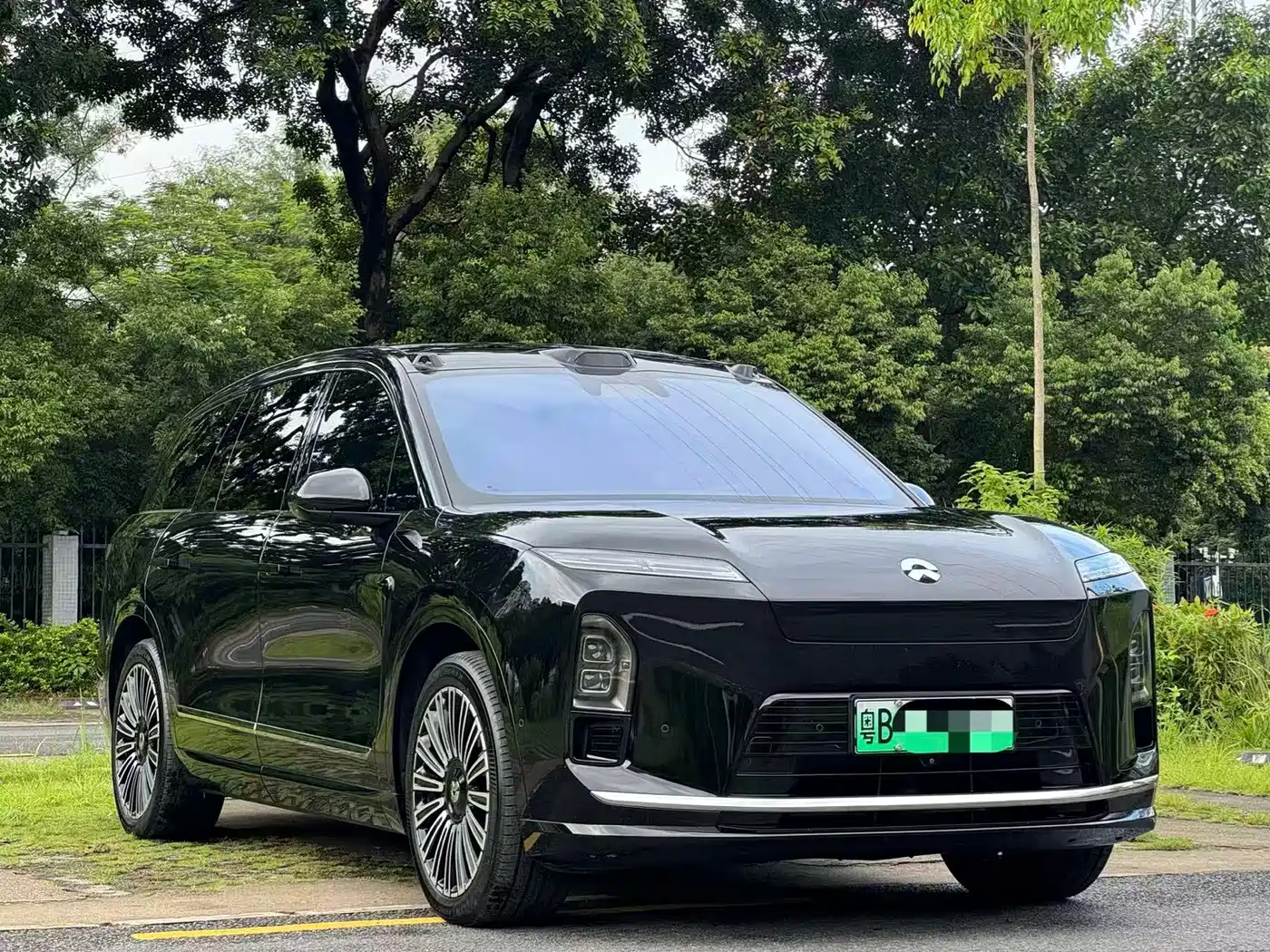 2026 NIO ES8