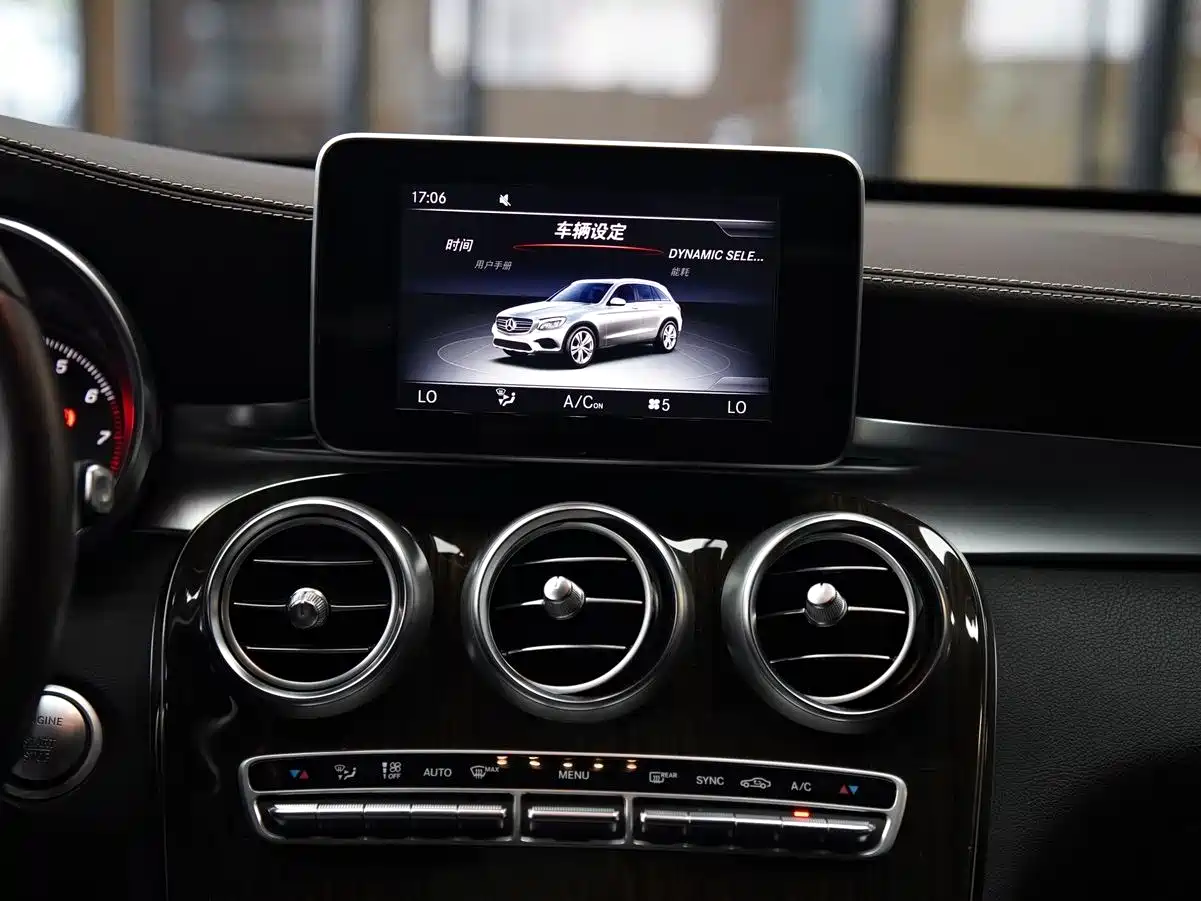 Mercedes-Benz GLC 2016 GLC 260 4MATIC Dynamic фото 7